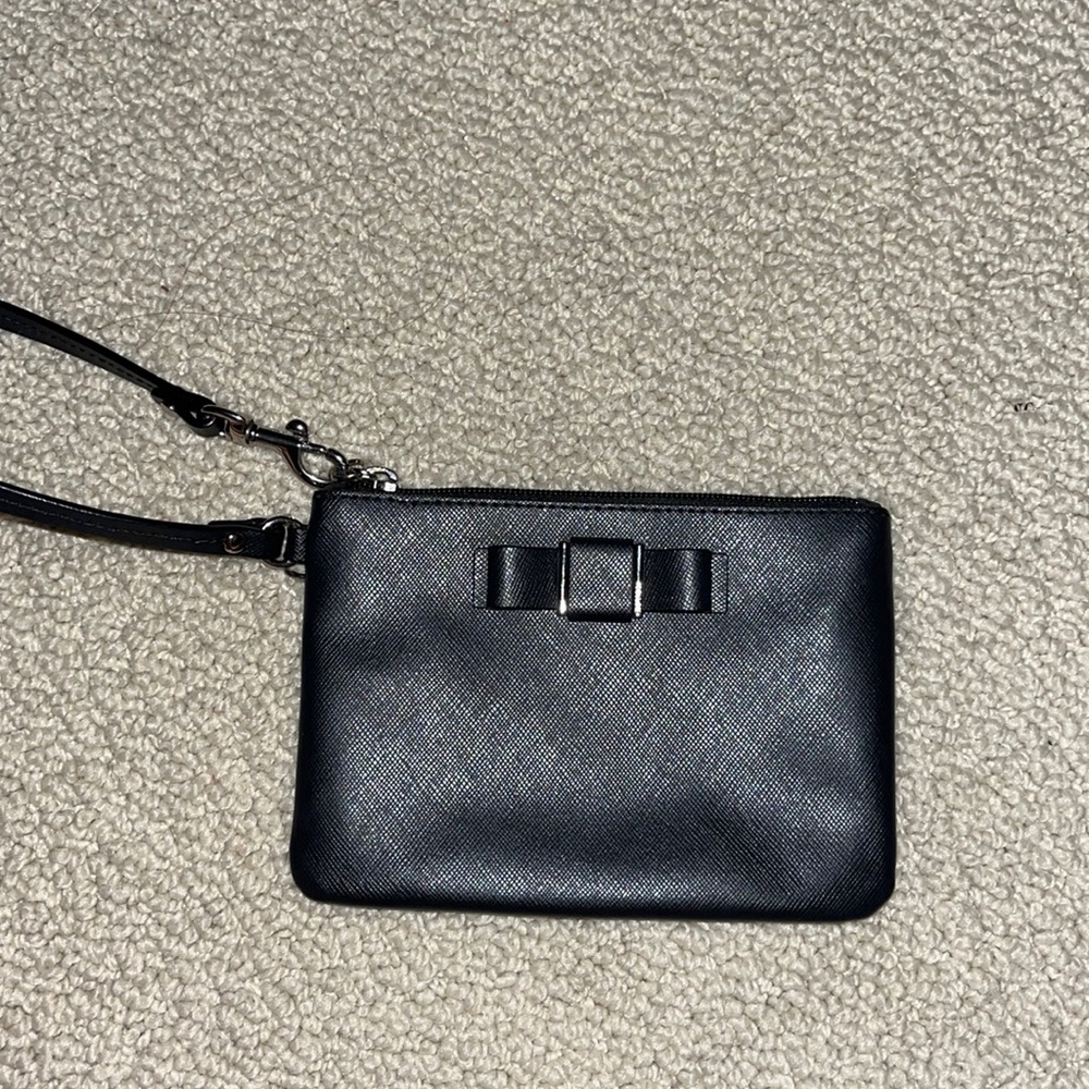 Coach Darcy Black Small Wristlet 🖤🎀